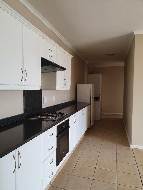 To Let 3 Bedroom Property for Rent in Grahamstown Central Eastern Cape